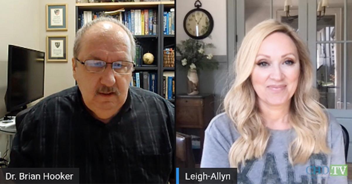 Ex-Disney + ‘Will & Grace’ Star Leigh Allyn-Baker Risks Career, Joins Fight for Freedom